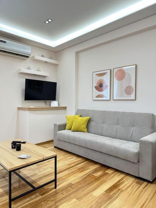 A Fully Renewed Modern Apartment Atenas Exterior foto